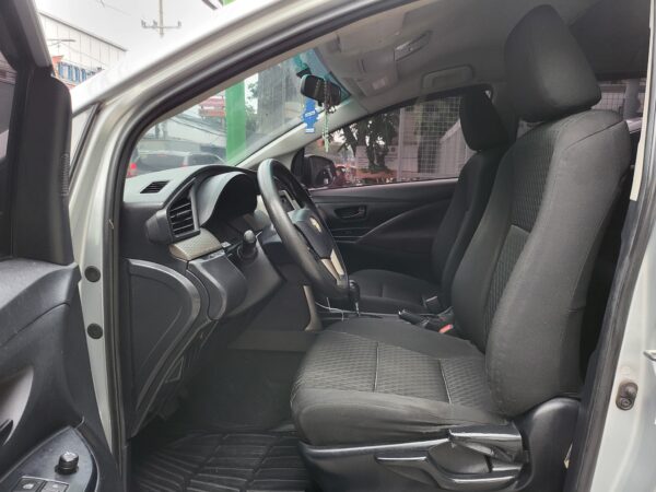 2017 Toyota Innova 2.8 E Diesel A/T - Image 10