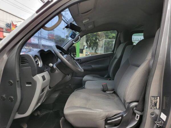 2021 Nissan NV350 2.5 Urvan M/T - Image 10