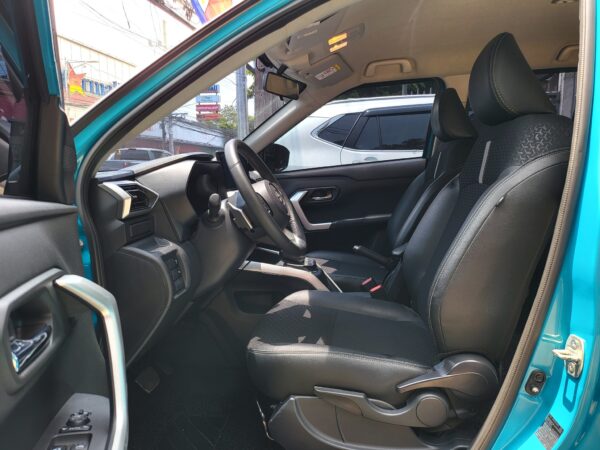 2023 Toyota Raize 1.0 Turbo 15K KM A/T - Image 10
