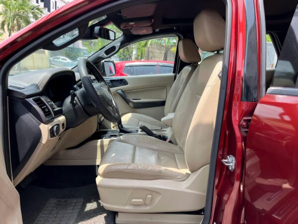 2017 Ford Everest 2.2 Titanium Plus W/Sunroof A/T - Image 10