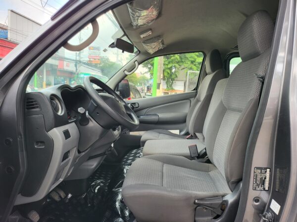 2019 Nissan NV350 2.5 Urvan M/T - Image 10