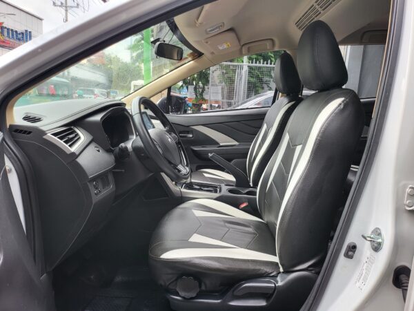 2019 Mitsubishi Xpander 1.5 GLS White Pearl 20K KM A/T - Image 11