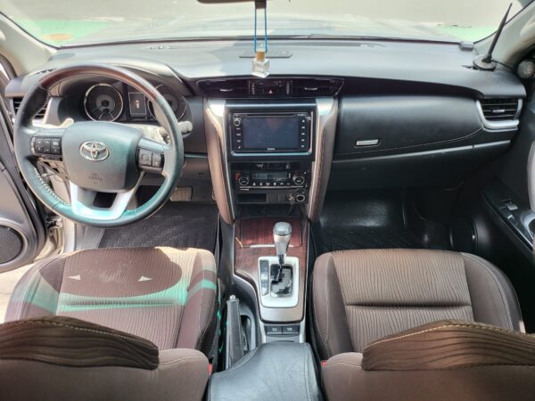 2019 Toyota Fortuner 2.4 G Diesel 30K KM A/T - Image 11