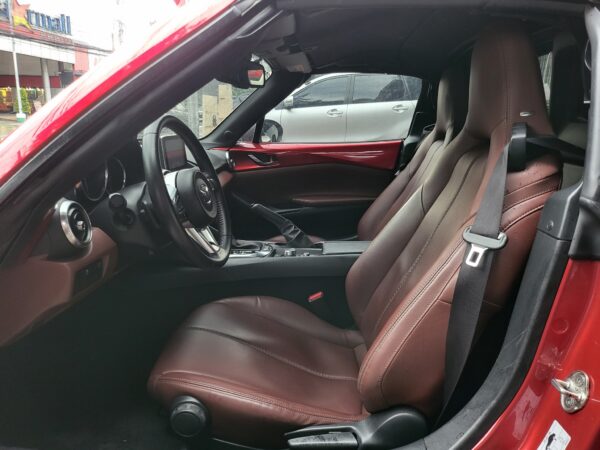 2018 Mazda Miata 2.0 MX-5 Retractable Fastback Skyactiv 30K KM A/T - Image 11