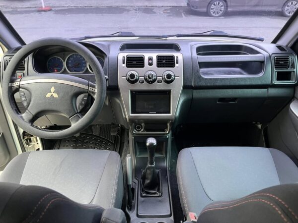 2017 Mitsubishi Adventure 2.5 GLS Sport M/T - Image 11