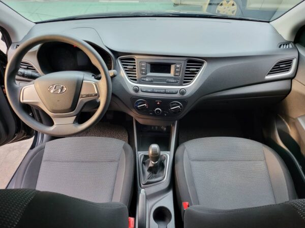2020 Hyundai Accent 1.4 GL 8K KM M/T - Image 11