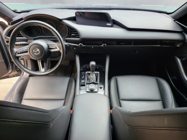 2020 Mazda 3 Hatchback 1.5 Skyactiv W/Sunroof A/T - Image 11