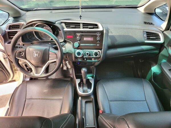 2016 Honda Jazz 1.5 V VX Look A/T - Image 10