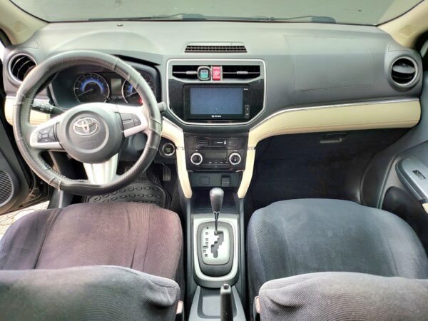 2020 Toyota Rush 1.5 G A/T - Image 11
