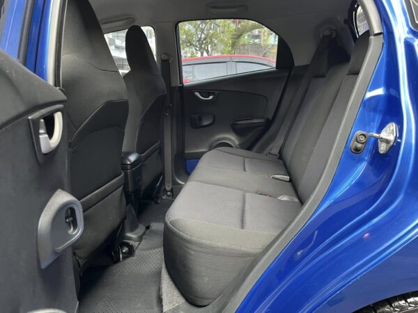 2017 Acq. 2015 Model Honda Brio 1.3 V Hatchback A/T - Image 12