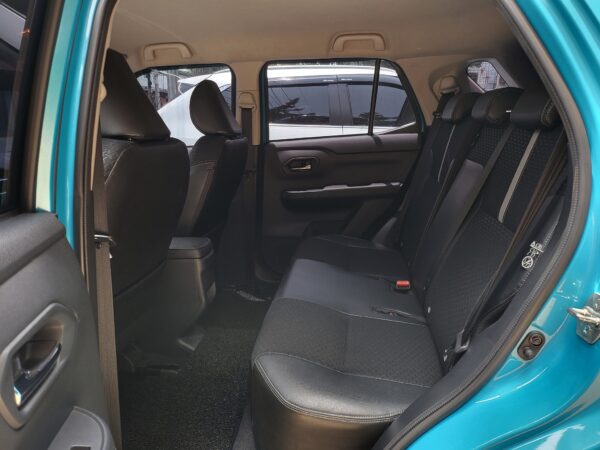 2023 Toyota Raize 1.0 Turbo 15K KM A/T - Image 12