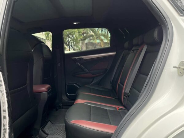 2021 Geely Coolray 1.5 Sport W/ Sunroof White Loaded Casa Maintained A/T - Image 12
