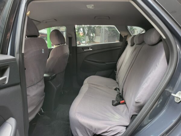 2020 Hyundai Tucson 2.0 GL 30K KM A/T - Image 12