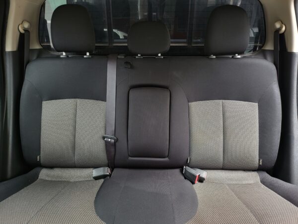 2020 Mitsubishi Strada 2.4 GLS A/T - Image 13
