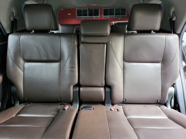 2017 Toyota Fortuner 2.4 V Diesel A/T - Image 13