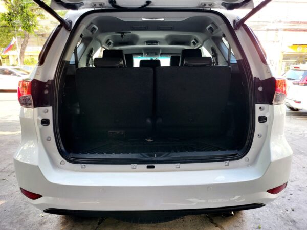 2016 Toyota Fortuner 2.4 V Pearl White A/T - Image 14