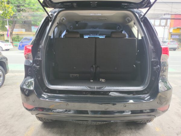 2020 Toyota Fortuner 2.4 G Diesel 20K KM A/T - Image 14