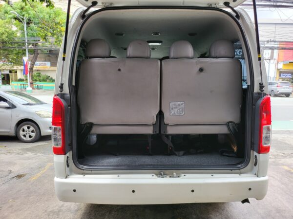 2019 Toyota Hiace Super Grandia 3.0 A/T - Image 14