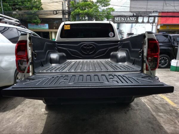 2021 Toyota Hilux 2.4 G A/T - Image 14