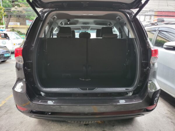2017 Toyota Fortuner 2.4 V Diesel A/T - Image 14