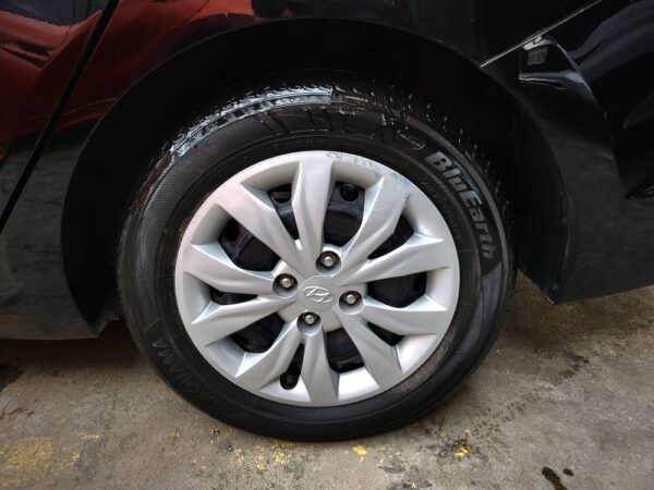 2020 Hyundai Accent 1.4 GL 8K KM M/T - Image 15