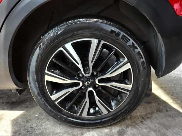 2021 Kia Stonic 1.4 LX 20K KM M/T - Image 15