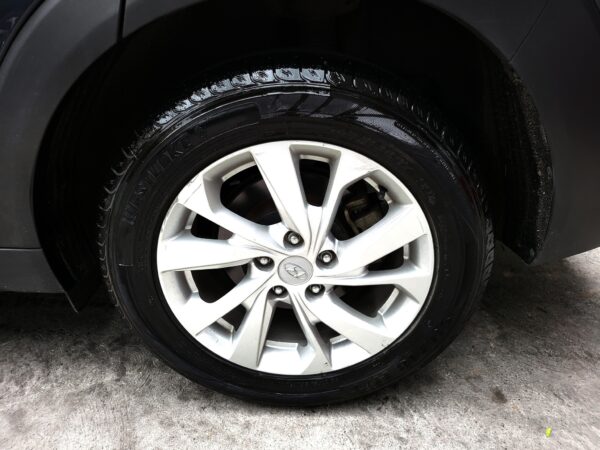 2020 Hyundai Tucson 2.0 GL 30K KM A/T - Image 15