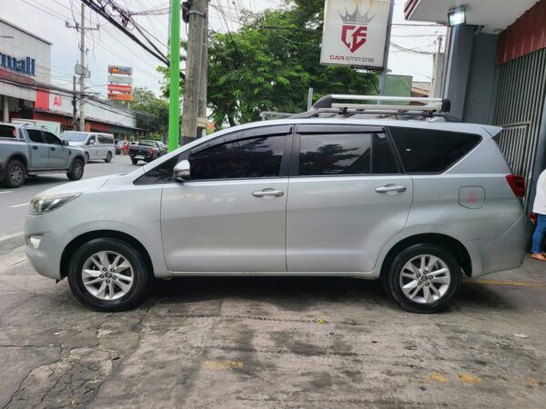 2017 Toyota Innova 2.8 E Diesel A/T - Image 3