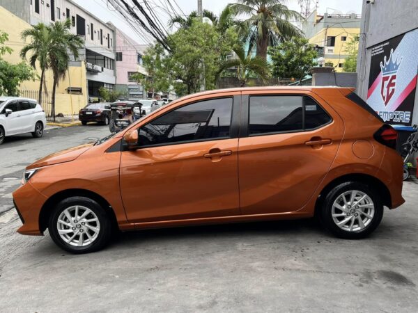 2024 Toyota Wigo 1.0 G Casa Maintained A/T - Image 3