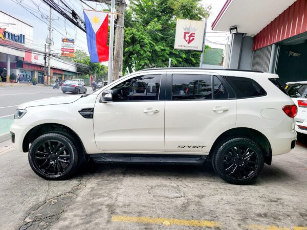 2022 Ford Everest 2.0 Turbo Sport 19K KM A/T - Image 3