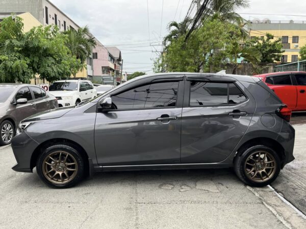 2024 Toyota Wigo 1.0 G A/T - Image 3