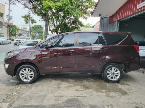 2019 Toyota Innova 2.8 E Diesel A/T - Image 3