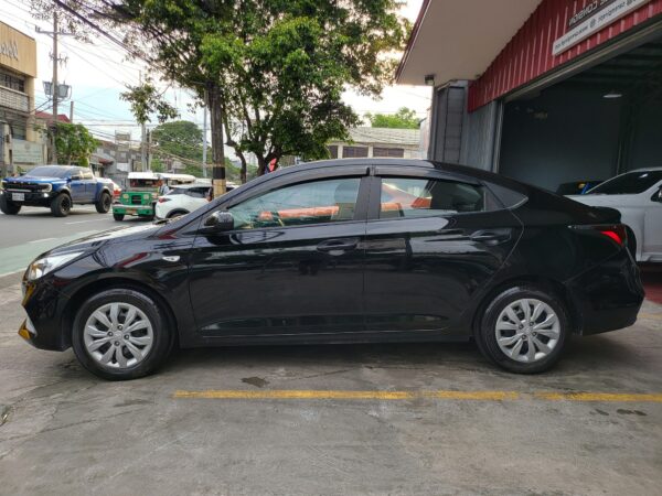 2020 Hyundai Accent 1.4 GL 8K KM M/T - Image 3