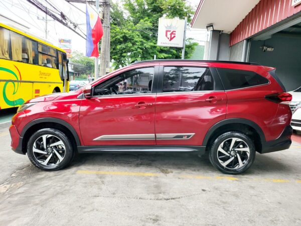 2023 Toyota Rush 1.5 GR-S A/T - Image 3