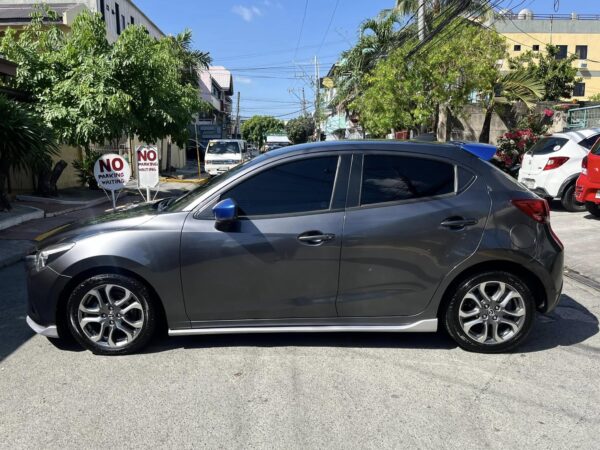 2019 Mazda 2 Hatchback 1.5 Skyactiv Top of the line A/T - Image 3