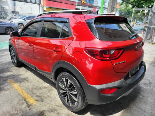 2021 Kia Stonic 1.4 LX 20K KM M/T - Image 4
