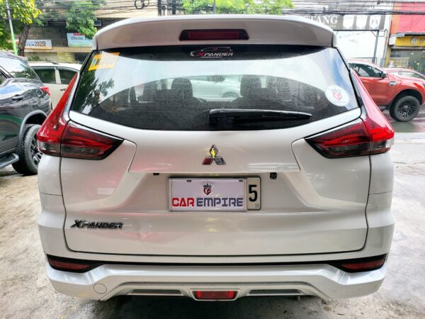 2019 Mitsubishi Xpander 1.5 GLS White Pearl 20K KM A/T - Image 5
