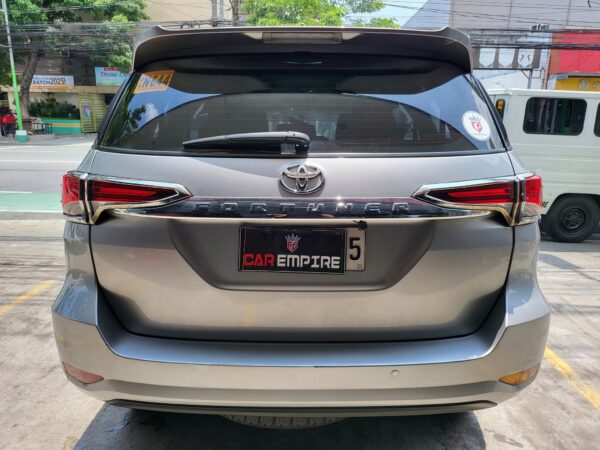 2019 Toyota Fortuner 2.4 G Diesel 30K KM A/T - Image 5