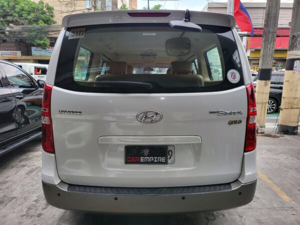 2019 Hyundai Grand Starex 2.5 Gold Casa Maintained A/T - Image 5