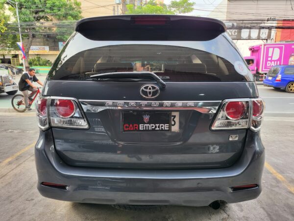 2014 Toyota Fortuner 2.4 V Diesel A/T - Image 5