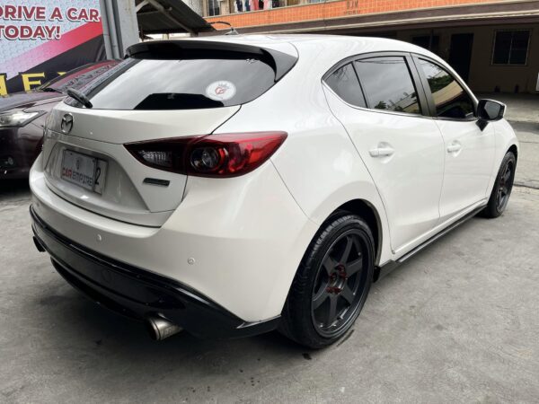 2015 Mazda 3 Hatchback 1.5 Skyactiv A/T - Image 6