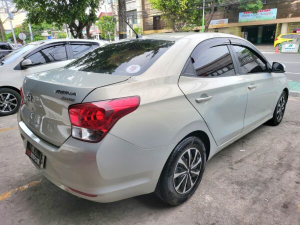 2019 Hyundai Reina 1.4 GL A/T - Image 6