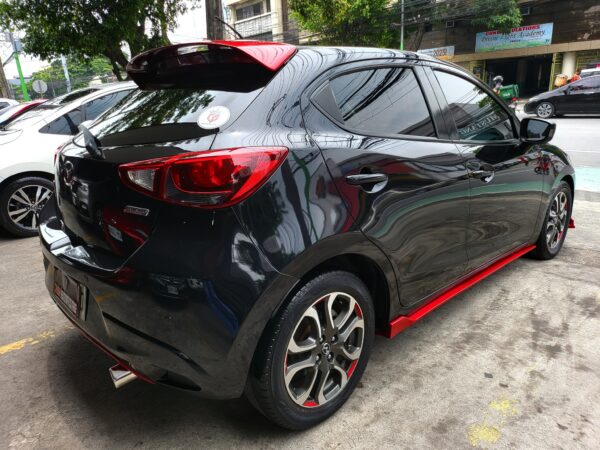 2017 Mazda 2 1.5 R Sport Hatchback A/T - Image 6