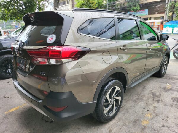 2020 Toyota Rush 1.5 G Casa Maintained A/T - Image 6