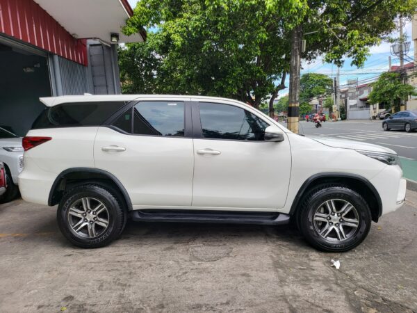 2023 Toyota Fortuner 2.4 G Diesel 20K KM A/T - Image 7