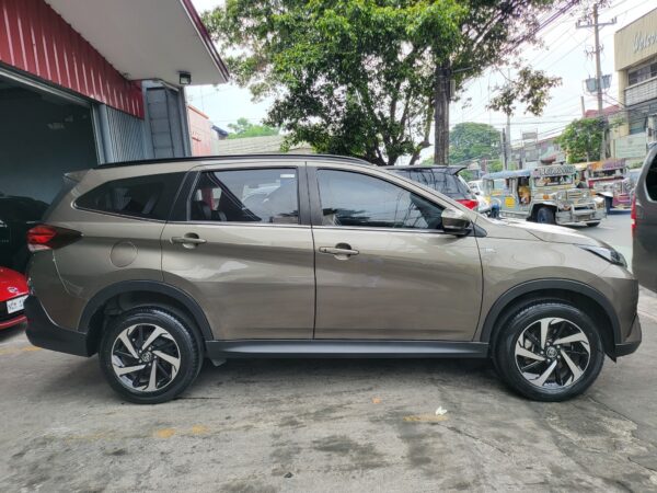 2020 Toyota Rush 1.5 G Casa Maintained A/T - Image 7