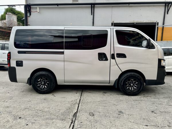 2020 Nissan NV350 2.5 Urvan M/T/5 - Image 8