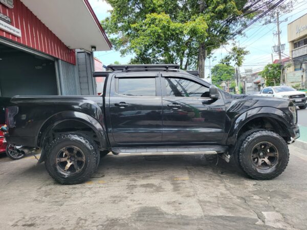 2017 Ford Ranger 3.2 Wildtrak 4x4 Loaded Worth 400K Raptor Look A/T - Image 7