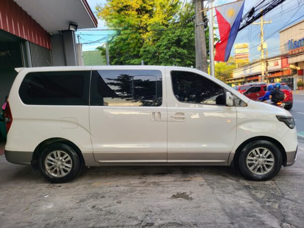 2020 Hyundai Grand Starex  2.5 Gold A/T - Image 7