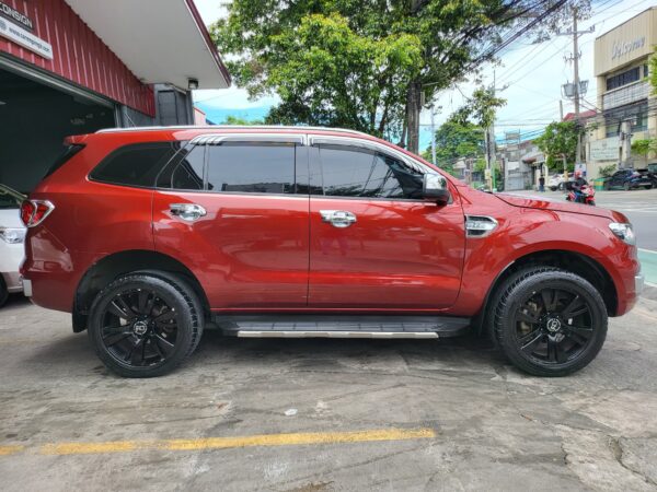 2017 Ford Everest 2.2 Titanium Plus W/Sunroof A/T - Image 7